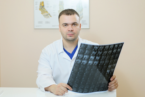 Ортопед-травматолог, вертебролог Степанов В. В.